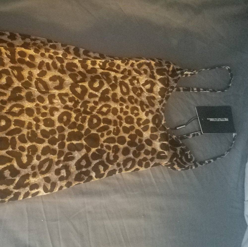 pretty little thing dress size 2